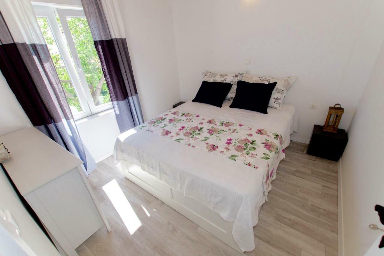 Summer Apartment Makarska Bagian luar foto